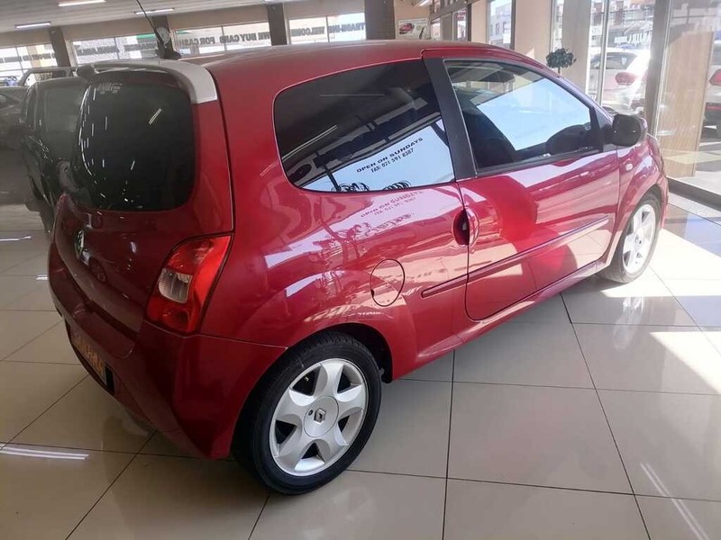 Renault Twingo - Janjira Cars Sales - Image 8