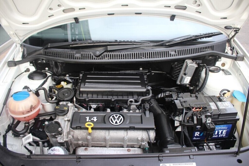 Volkswagen Polo Vivo - Authentique Autos - Image 10