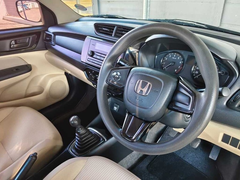 Honda Amaze - King Cars Bellville/Vredekloof - Image 10