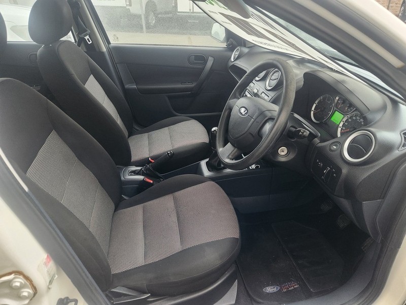 Ford Ikon - WHEELSPOT - Image 4