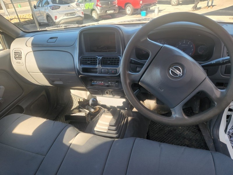 Nissan NP300 Hardbody - WHEELSPOT - Image 3