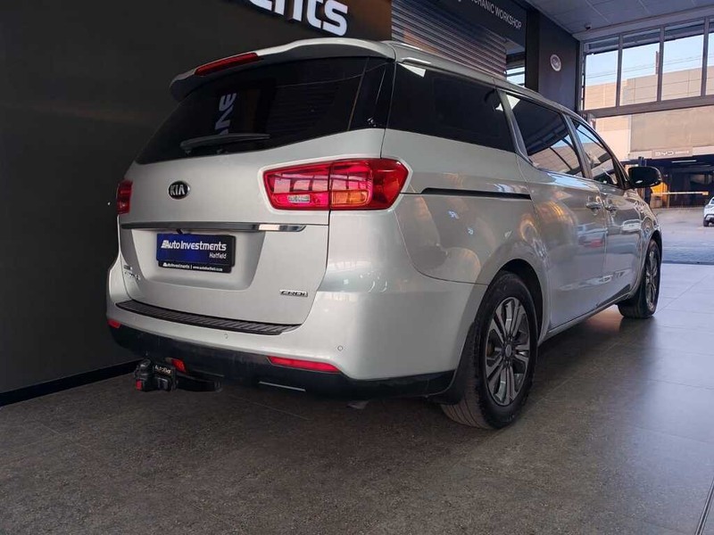 Kia grand sedona - Auto Investments Hatfield - Image 4