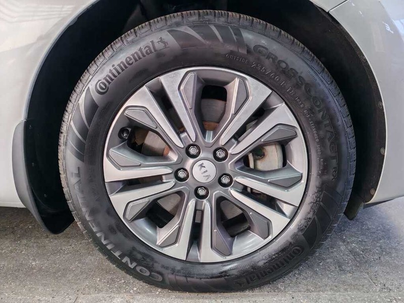 Kia grand sedona - Auto Investments Hatfield - Image 6