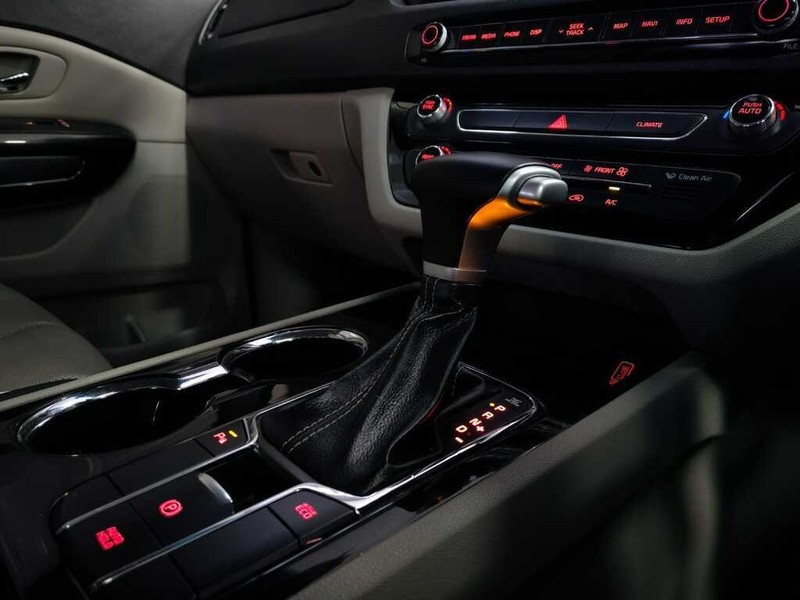 Kia grand sedona - Auto Investments Hatfield - Image 18