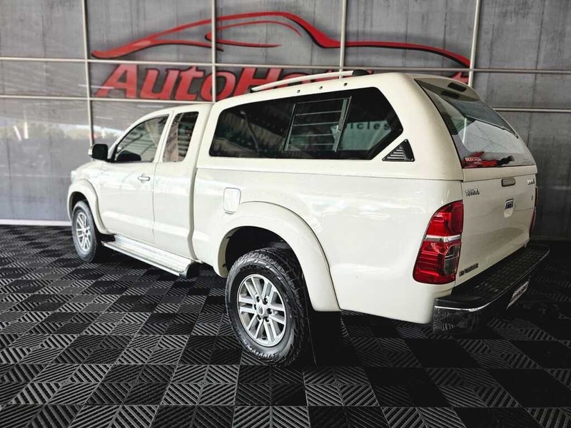 Toyota Hilux - Auto Hot Spot - Image 4