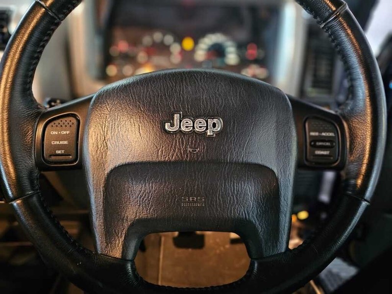 Jeep Wrangler - Auto Hot Spot - Image 7