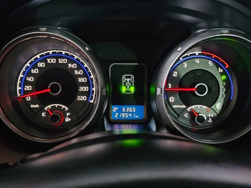 Mitsubishi Pajero - Auto Hot Spot - Image 10