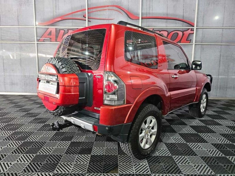 Mitsubishi Pajero - Auto Hot Spot - Image 3