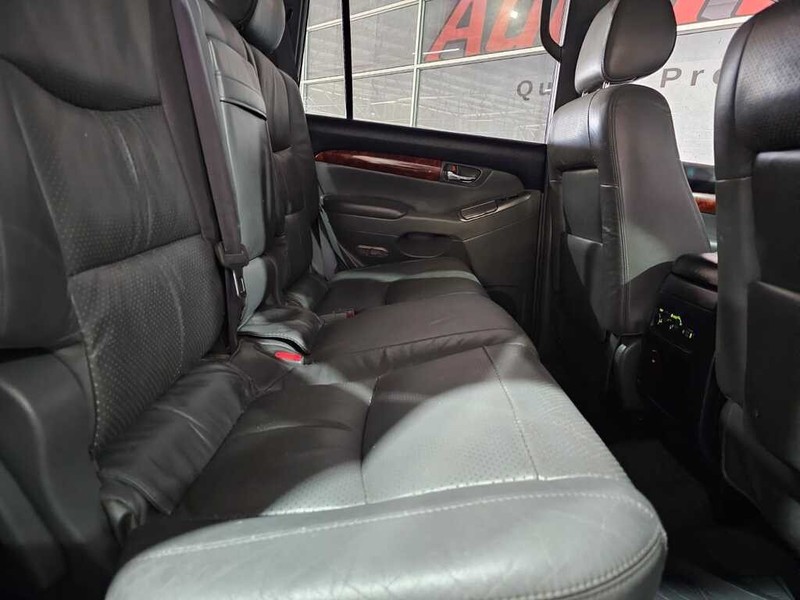 Toyota Land Cruiser Prado - Auto Hot Spot - Image 5