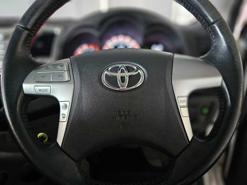 Toyota Hilux - Auto Hot Spot - Image 9