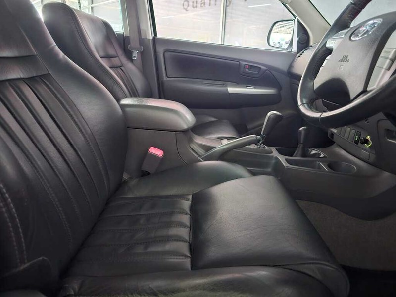 Toyota Hilux - Auto Hot Spot - Image 7