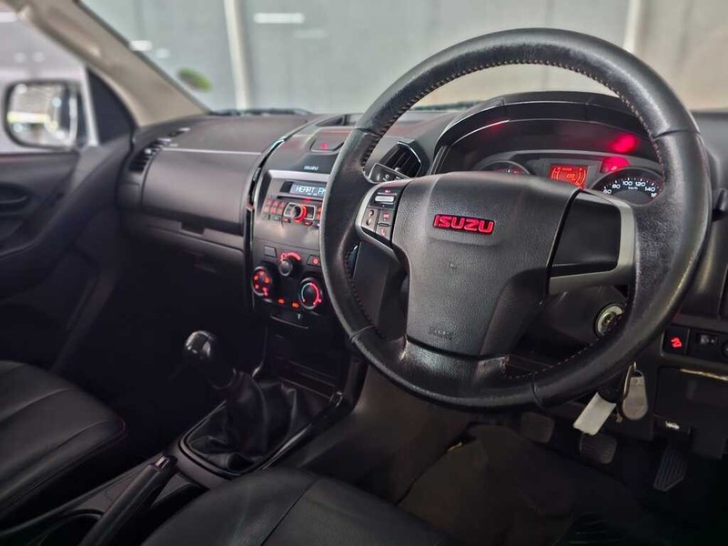 Isuzu D-Max - Auto Hot Spot - Image 7