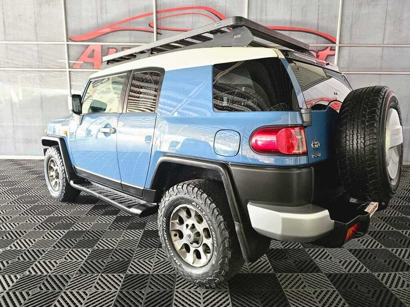 Toyota FJ Cruiser - Auto Hot Spot - Image 4