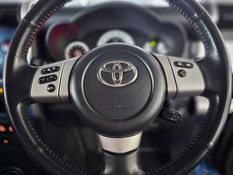 Toyota FJ Cruiser - Auto Hot Spot - Image 8