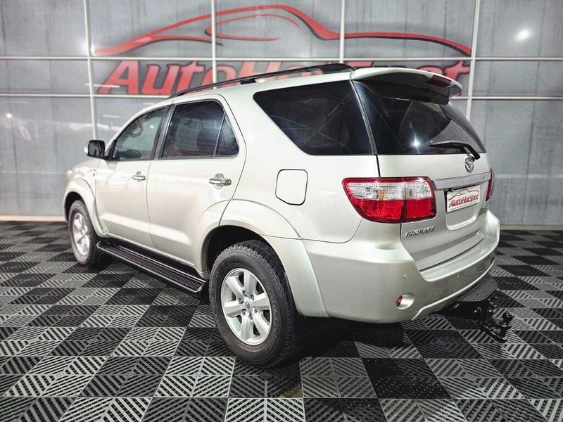 Toyota Fortuner - Auto Hot Spot - Image 4