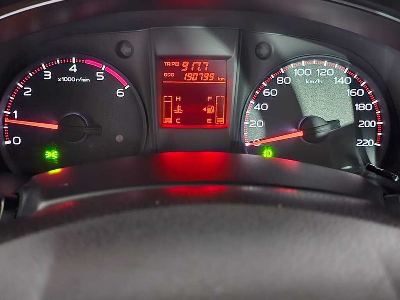 Isuzu KB - Auto Hot Spot - Image 10