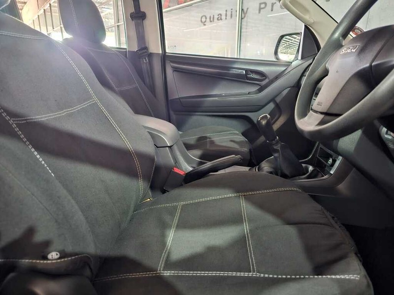 Isuzu KB - Auto Hot Spot - Image 7