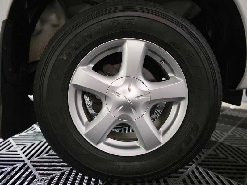 Isuzu KB - Auto Hot Spot - Image 5