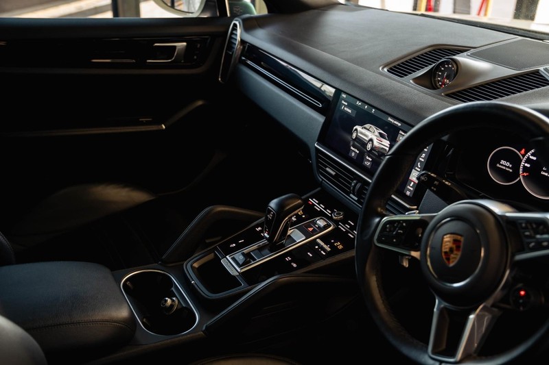 Porsche Cayenne - Bruma Nissan - Image 24