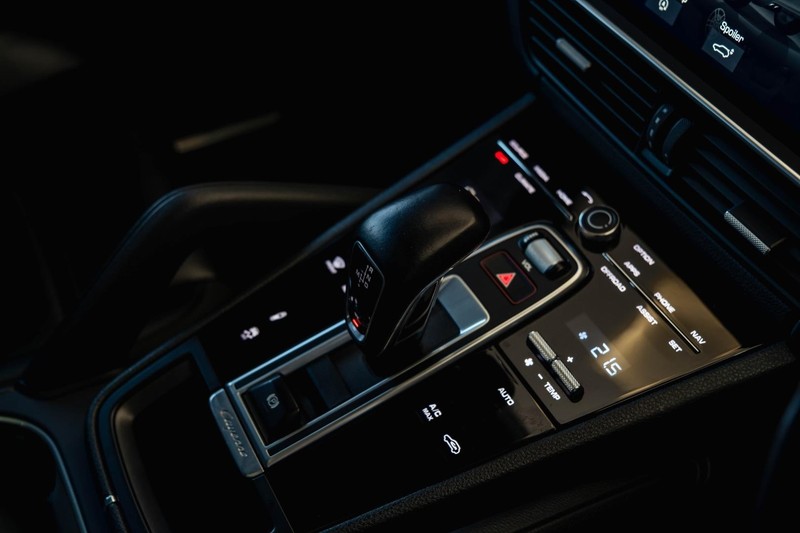 Porsche Cayenne - Bruma Nissan - Image 11