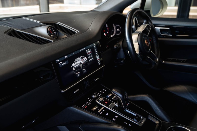 Porsche Cayenne - Bruma Nissan - Image 18