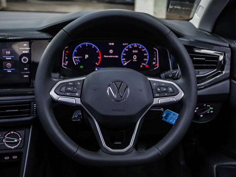Volkswagen Polo - Hatfield VW Bryanston - Image 12