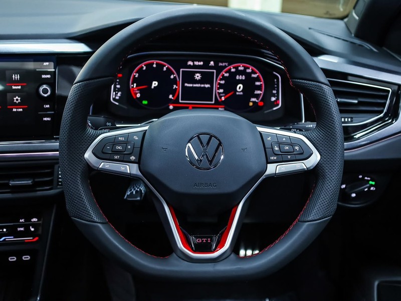 Volkswagen Polo - Hatfield VW Bryanston - Image 13