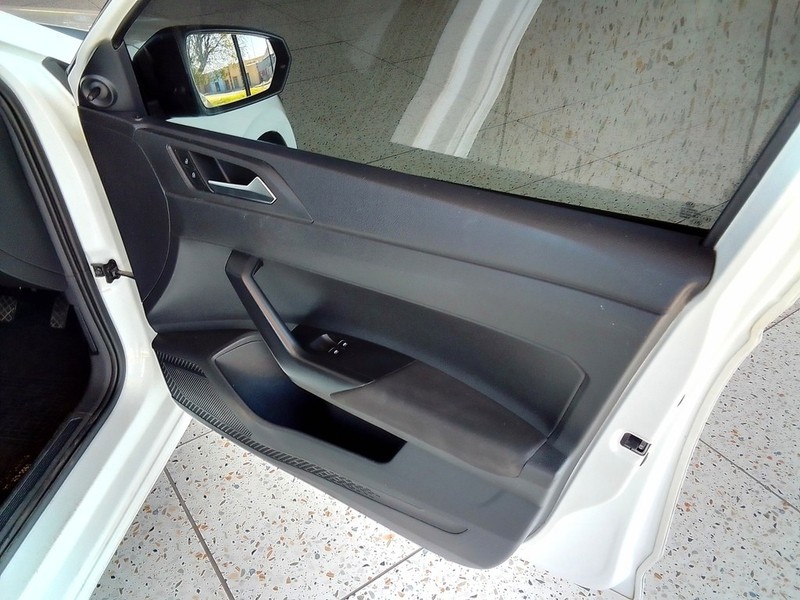 Volkswagen Polo - Markon Motors - Image 9