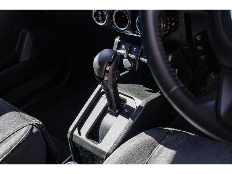 Suzuki Jimny - Jetour Menlyn - Image 8