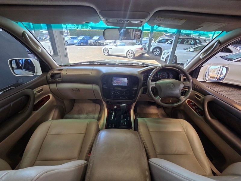 Toyota Land Cruiser - Auto Investments Montana - Image 9