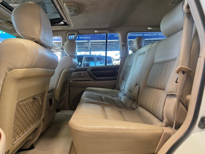 Toyota Land Cruiser - Auto Investments Montana - Image 7