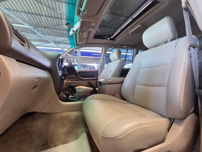 Toyota Land Cruiser - Auto Investments Montana - Image 10