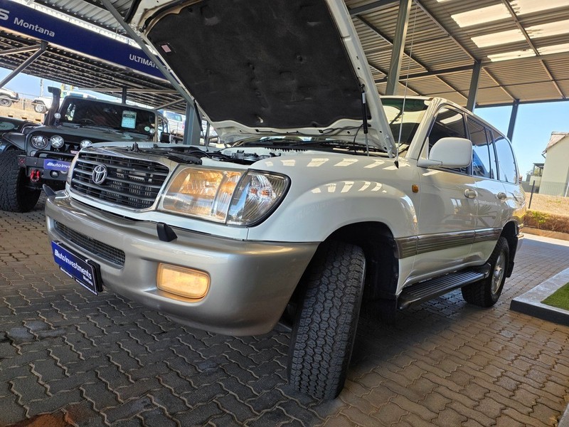 Toyota Land Cruiser - Auto Investments Montana - Image 17