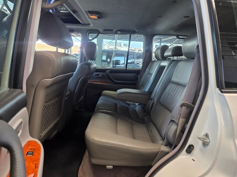 Toyota Land Cruiser - Auto Investments Montana - Image 7