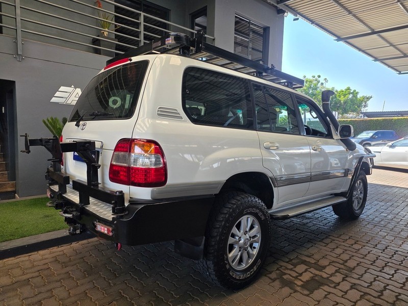 Toyota Land Cruiser - Auto Investments Montana - Image 5