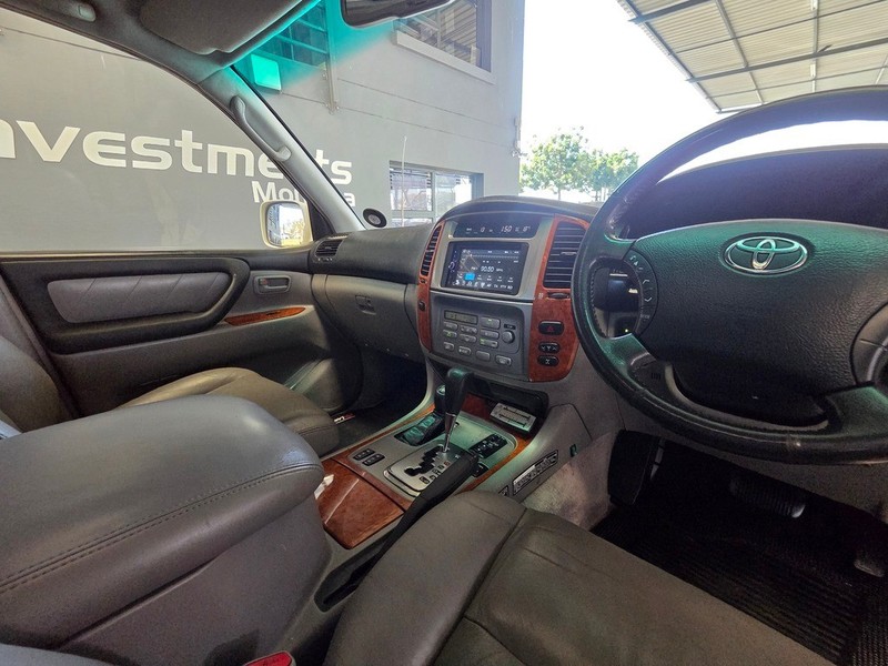 Toyota Land Cruiser - Auto Investments Montana - Image 15