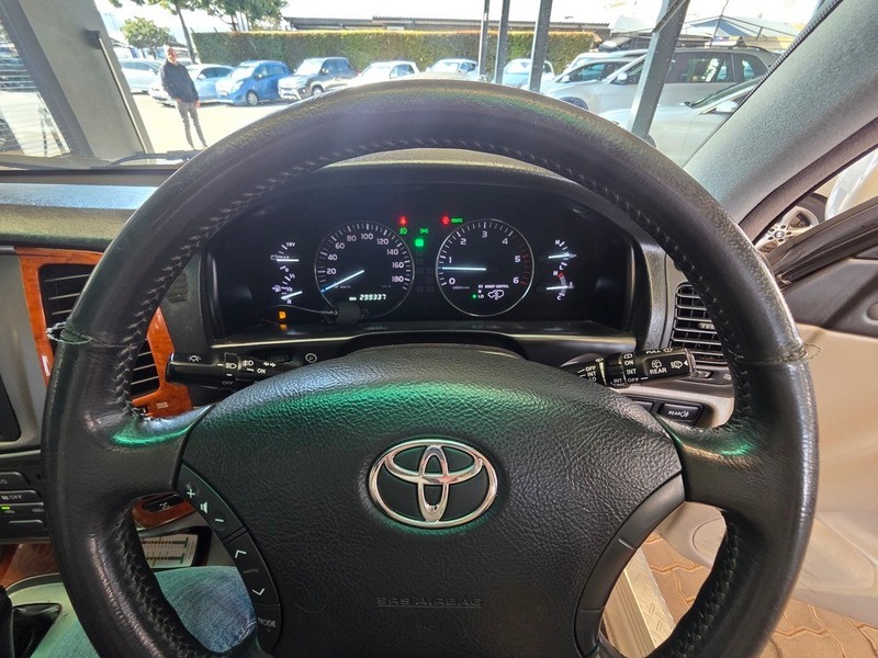 Toyota Land Cruiser - Auto Investments Montana - Image 13