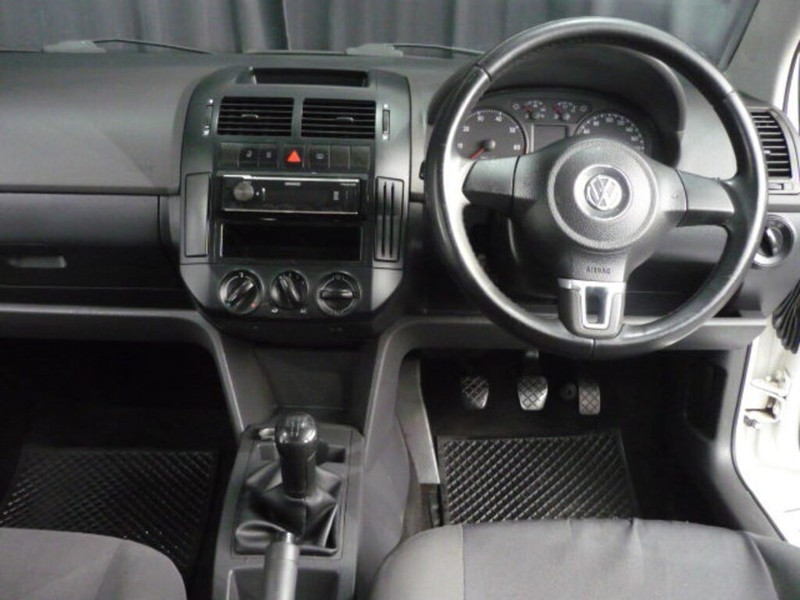 Volkswagen Polo Vivo - LisaCars - Image 13