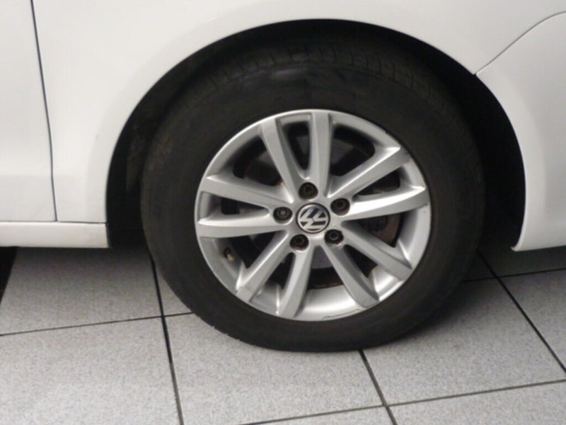 Volkswagen Polo Vivo - LisaCars - Image 9