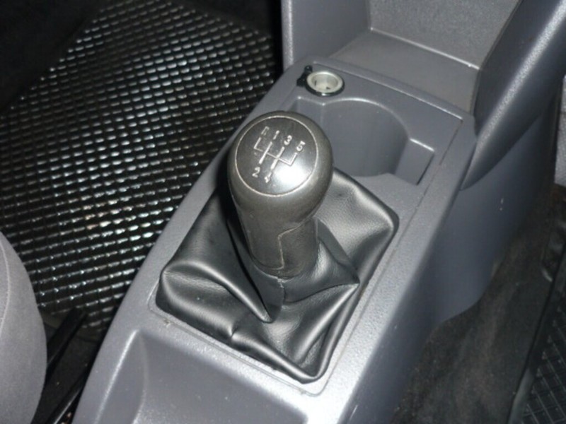 Volkswagen Polo Vivo - LisaCars - Image 16