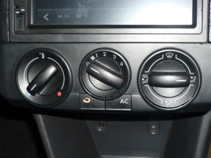 Volkswagen Polo - LisaCars - Image 15