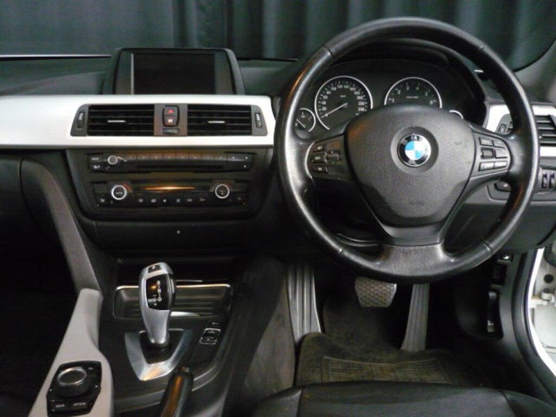 BMW 3 Series - LisaCars - Image 13