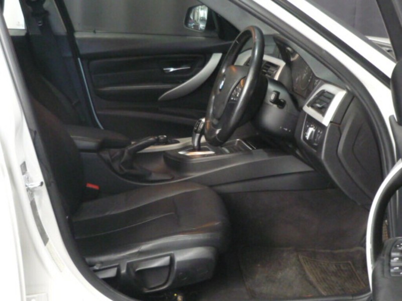 BMW 3 Series - LisaCars - Image 11