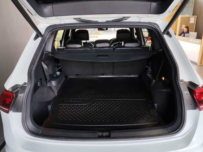 Volkswagen Tiguan Allspace - Auto Investments Hatfield - Image 12