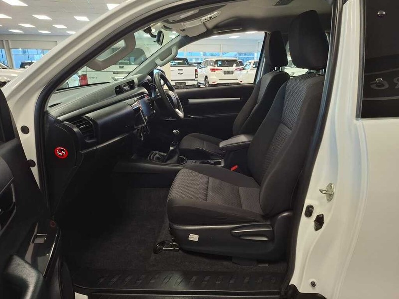 Toyota Hilux - Cargen Auto - Image 8
