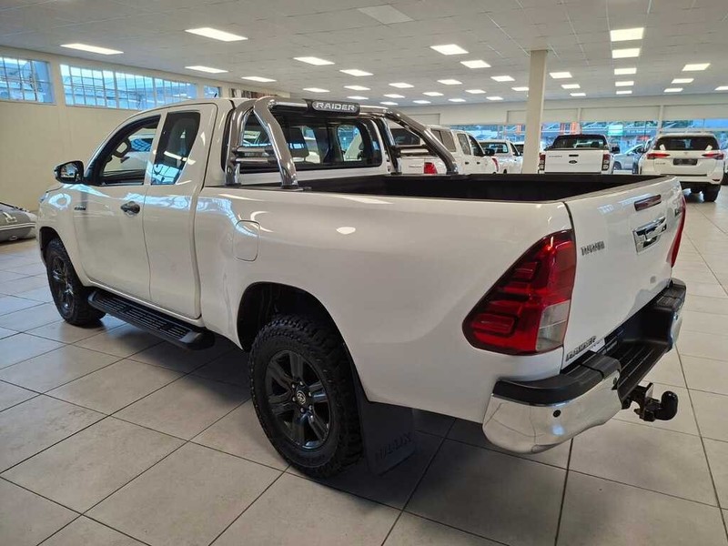 Toyota Hilux - Cargen Auto - Image 4