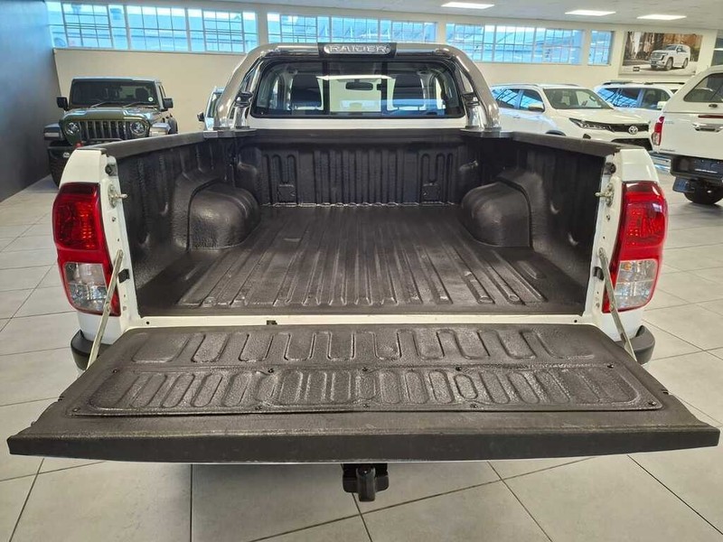 Toyota Hilux - Cargen Auto - Image 6