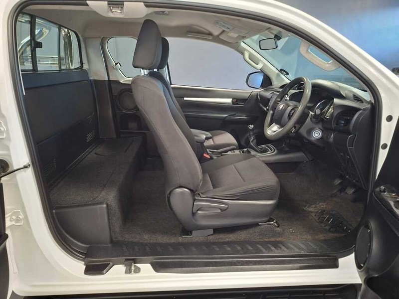 Toyota Hilux - Cargen Auto - Image 11