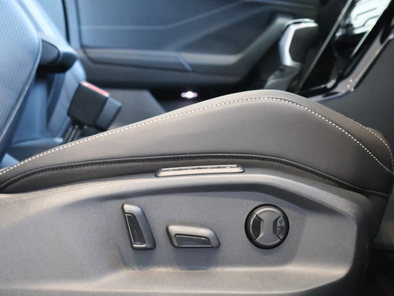 Volkswagen T-Roc - Hatfield VW Melrose Arch - Image 16