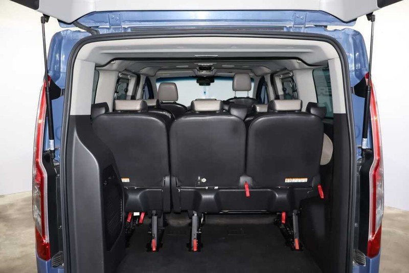 Ford Tourneo Custom - Bluebird Motors - Image 9